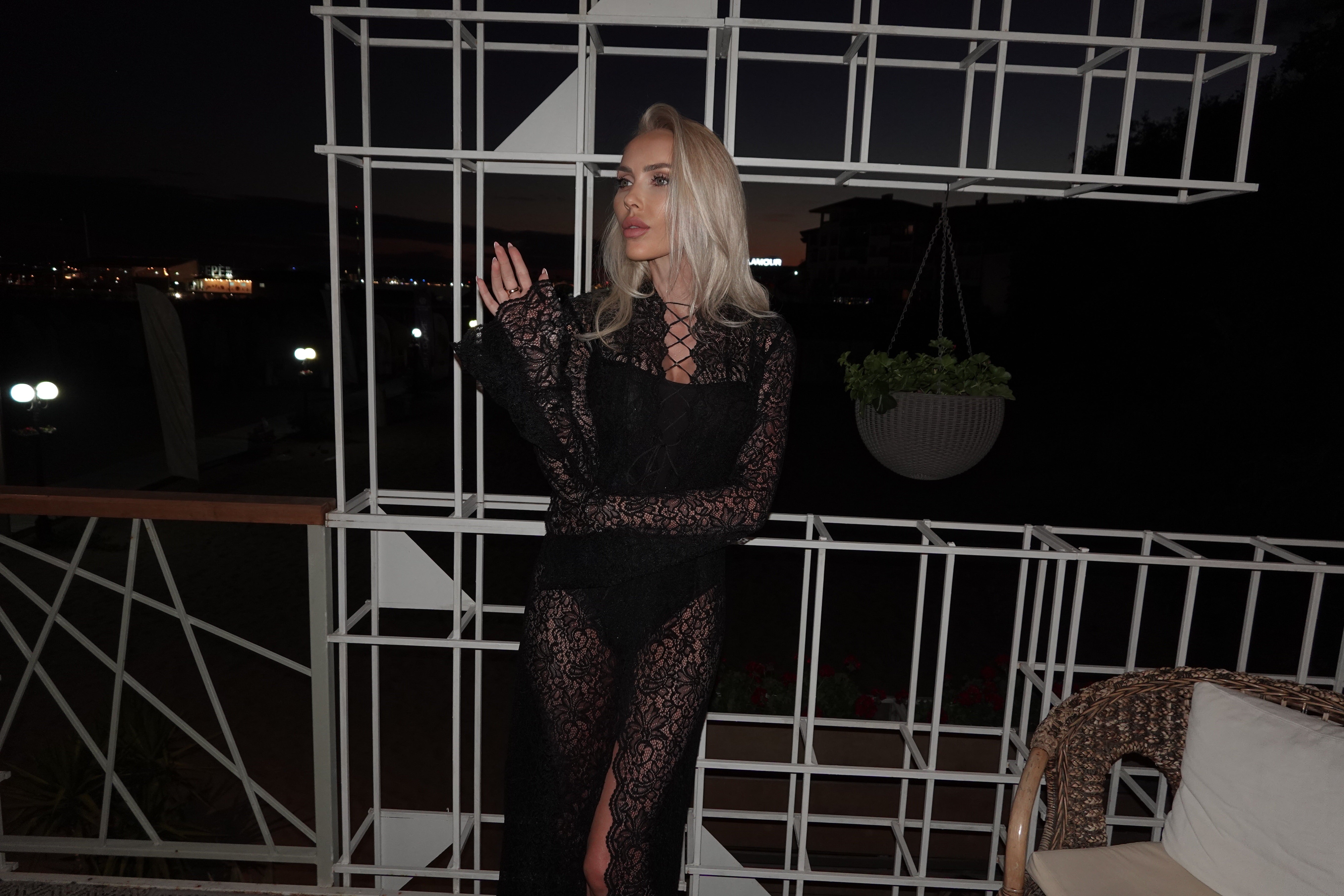 Дантелена рокля “Dolce”