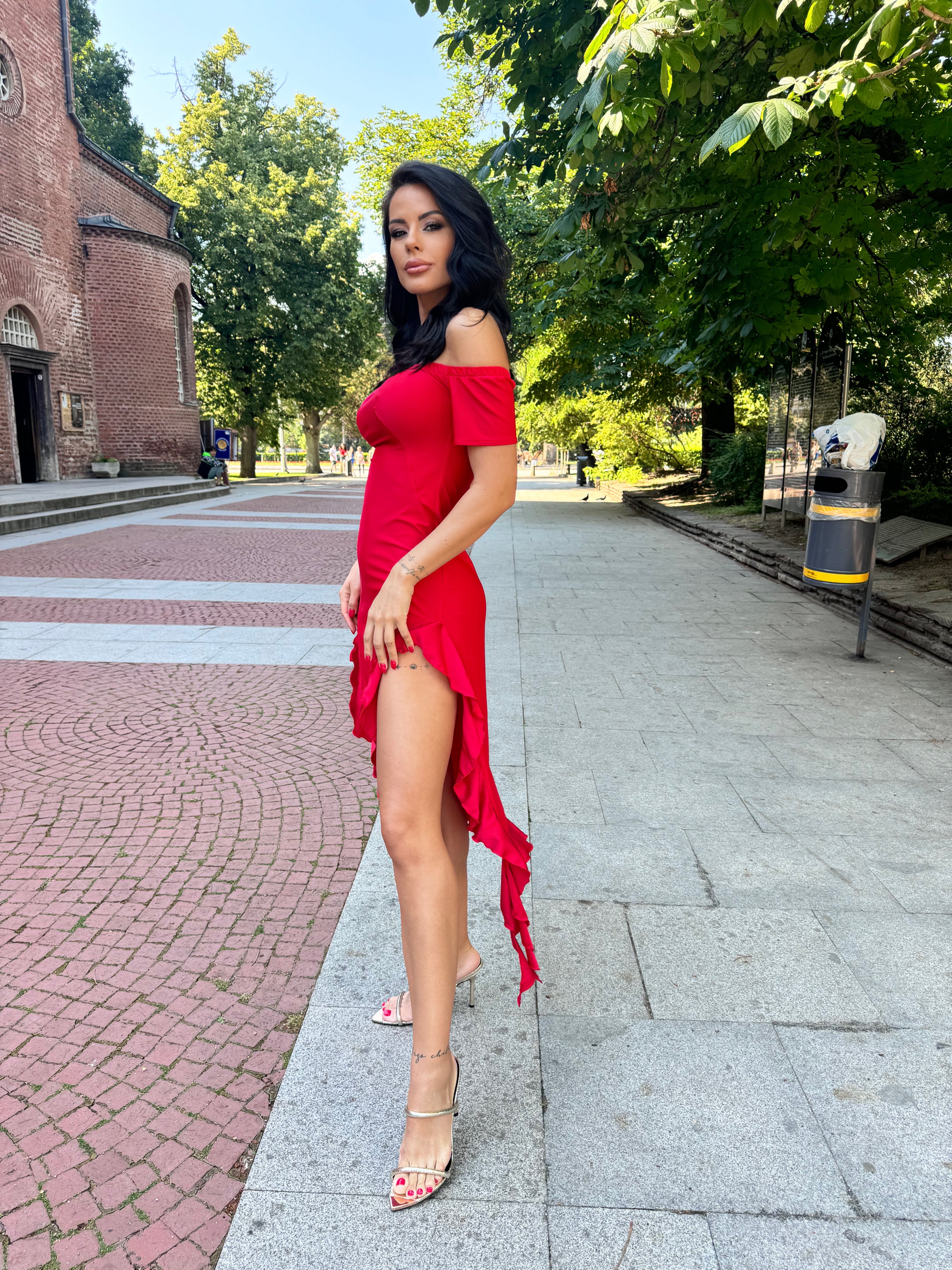 Рокля “Red Flame” | Dress “Red Flame” EZARO FASHION HOUSE