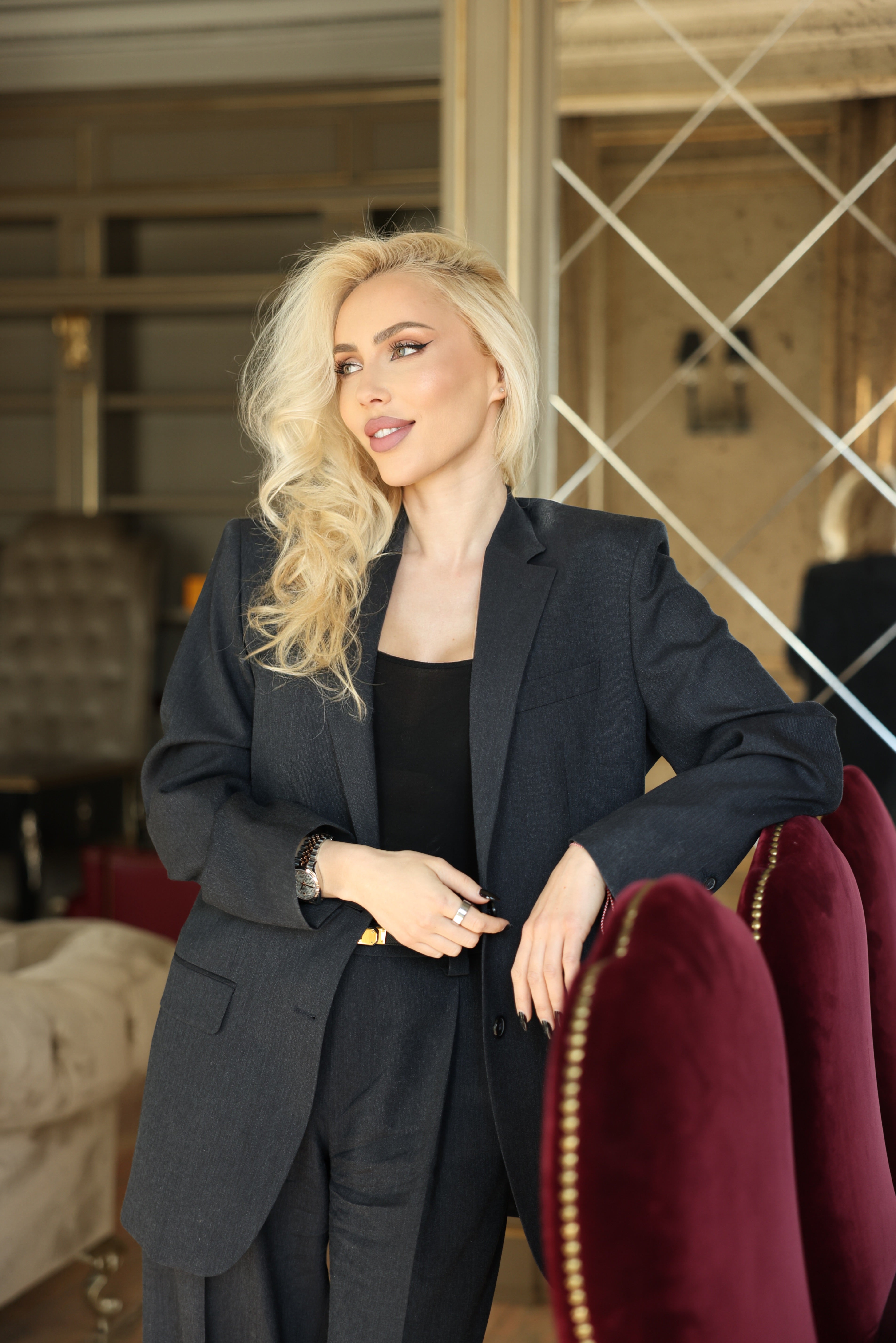 Костюм “Alaia” Естествени материи | По индивидуални размери | Възможност за персонализация EZARO FASHION HOUSE