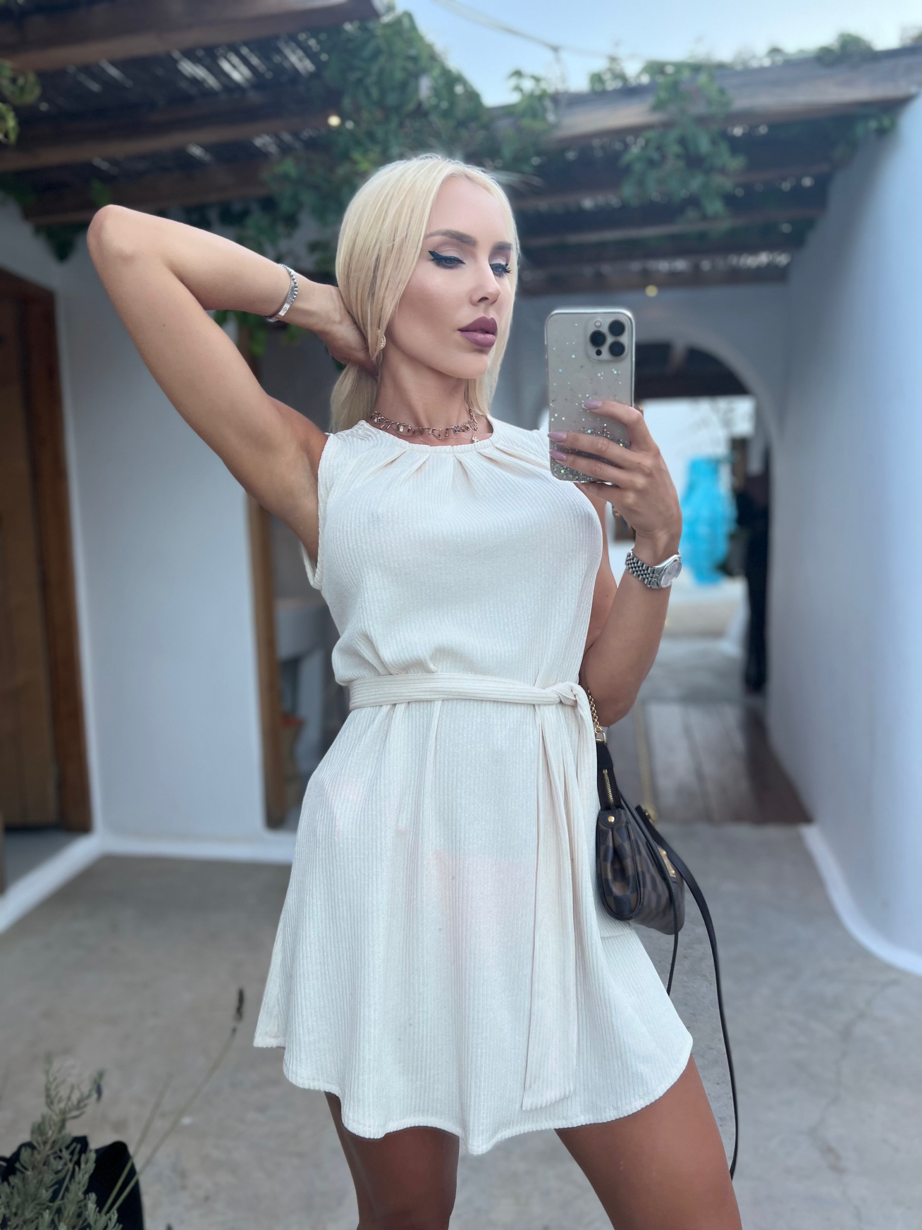 Рокля “Alegra” цвят шампанско | Dress “Alegra” champagne | EZARO FASHION HOUSE