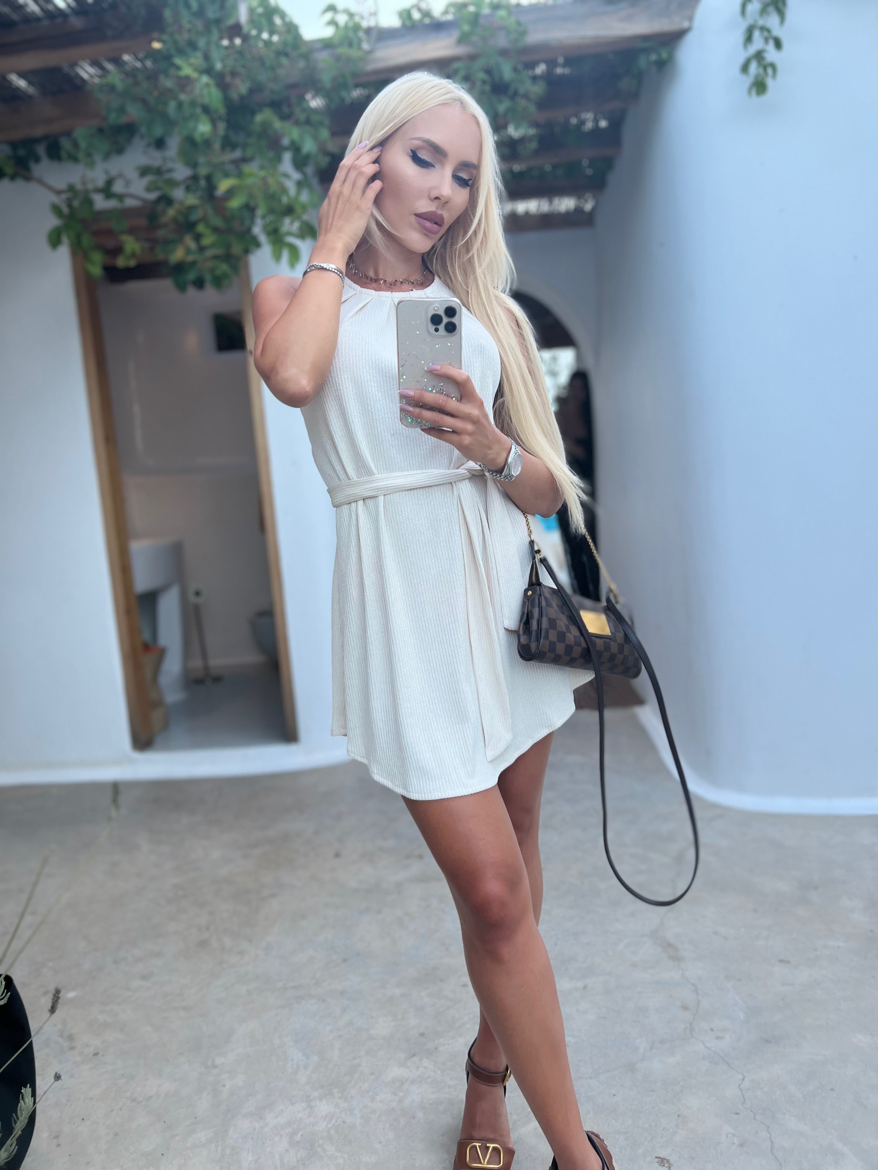 Рокля “Alegra” цвят шампанско | Dress “Alegra” champagne | EZARO FASHION HOUSE